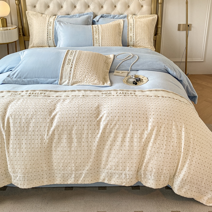 91家纺网 家纺一手货源 找家纺 ab家纺 2025新款邂逅高克重牛奶绒四件套 邂逅梦幻蓝