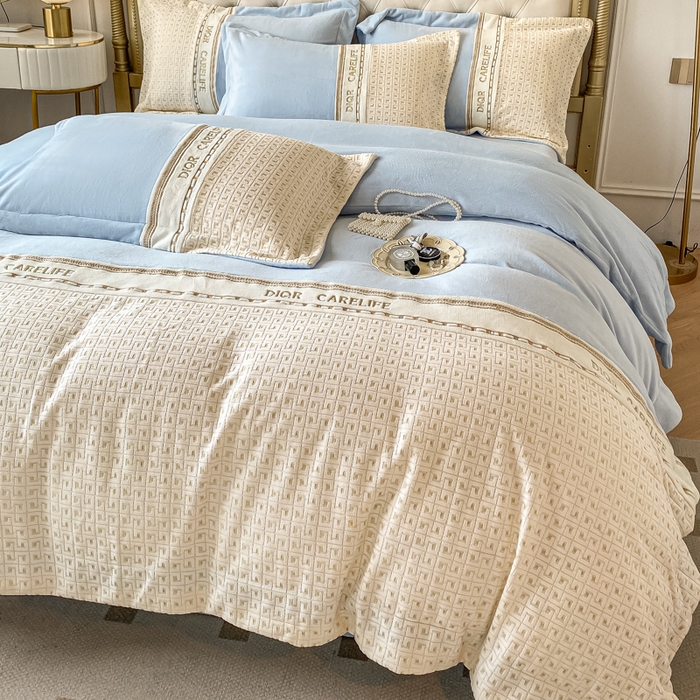 91家纺网 家纺一手货源 找家纺 ab家纺 2025新款邂逅高克重牛奶绒四件套 邂逅梦幻蓝