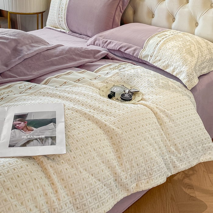 91家纺网 家纺一手货源 找家纺 ab家纺 2025新款邂逅高克重牛奶绒四件套 邂逅香芋紫