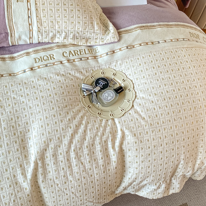 91家纺网 家纺一手货源 找家纺 ab家纺 2025新款邂逅高克重牛奶绒四件套 邂逅香芋紫