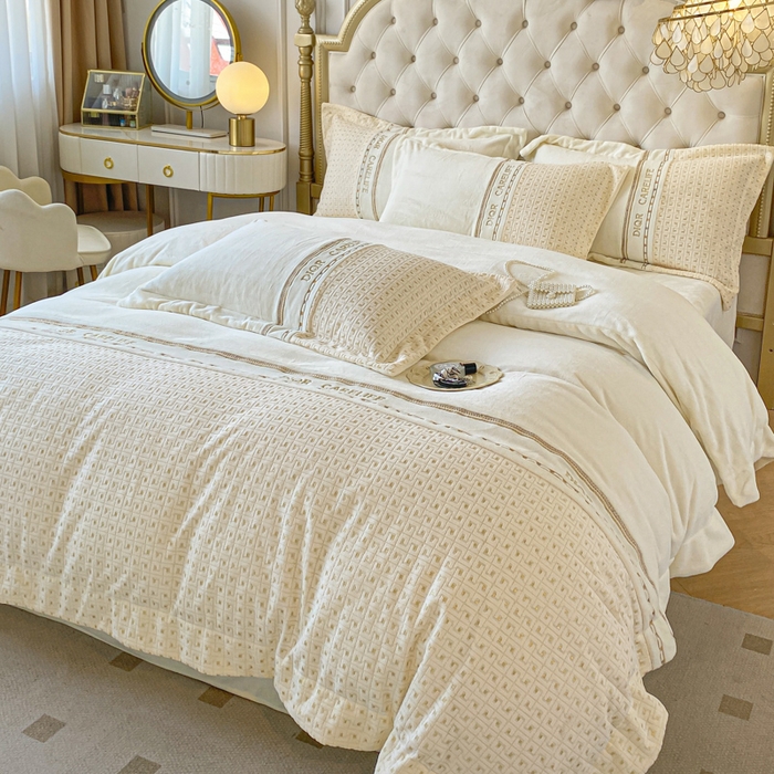 ab家纺 2025新款邂逅高克重牛奶绒四件套 邂逅米月白