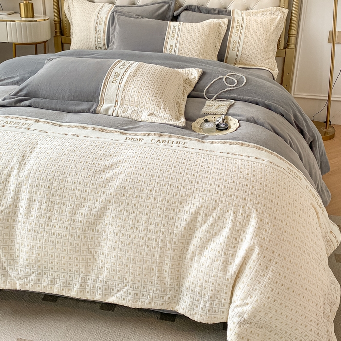 91家纺网 家纺一手货源 找家纺 ab家纺 2025新款邂逅高克重牛奶绒四件套 邂逅深空灰