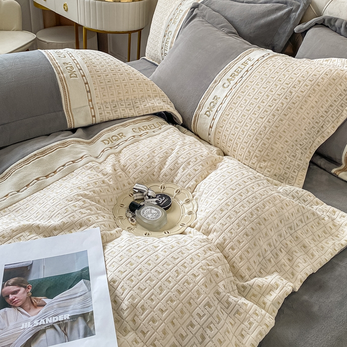 91家纺网 家纺一手货源 找家纺 ab家纺 2025新款邂逅高克重牛奶绒四件套 邂逅深空灰