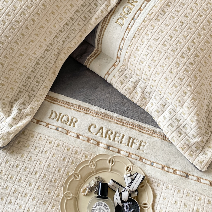 91家纺网 家纺一手货源 找家纺 ab家纺 2025新款邂逅高克重牛奶绒四件套 邂逅深空灰