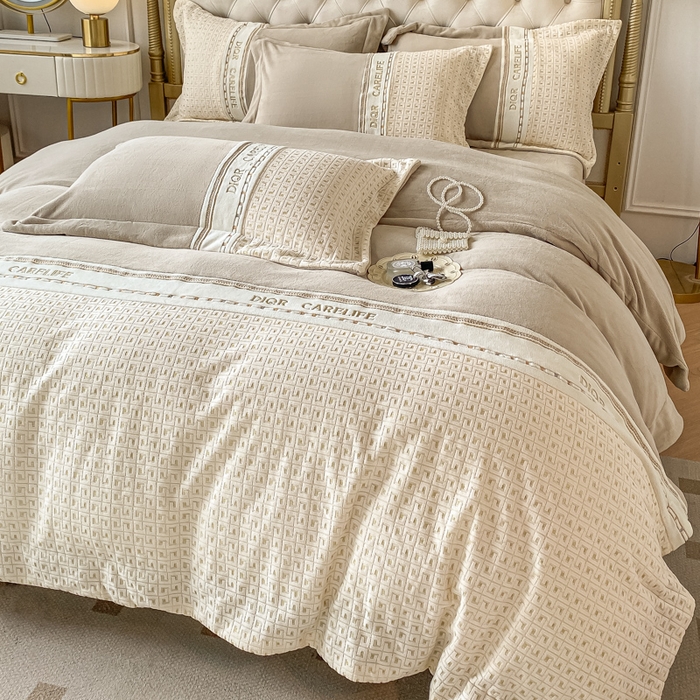 91家纺网 家纺一手货源 找家纺 ab家纺 2025新款邂逅高克重牛奶绒四件套 邂逅柯蓝灰