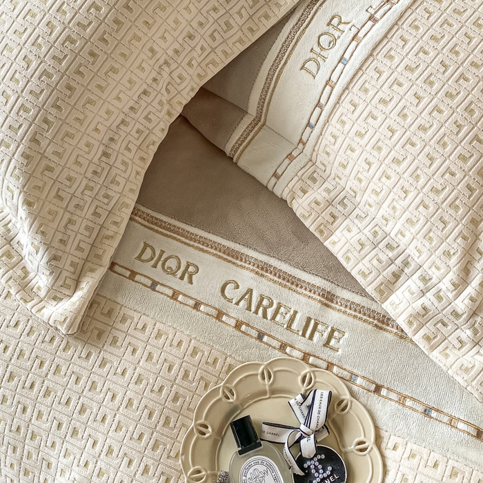 91家纺网 家纺一手货源 找家纺 ab家纺 2025新款邂逅高克重牛奶绒四件套 邂逅柯蓝灰