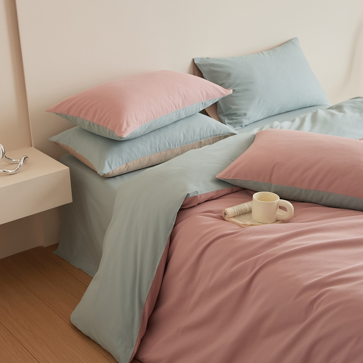 91家纺网 家纺一手货源 找家纺 禾时 2025新款A类全棉纯棉贡缎磨毛双拼色四件套 紫黛