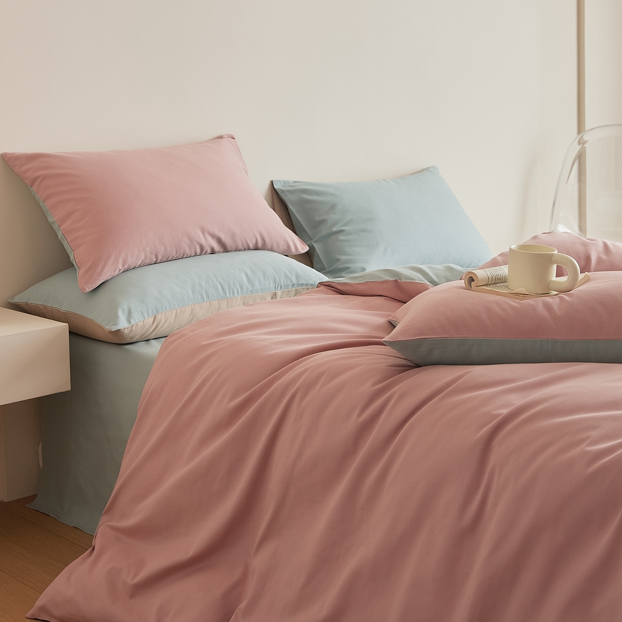 91家纺网 家纺一手货源 找家纺 禾时 2025新款A类全棉纯棉贡缎磨毛双拼色四件套 紫黛