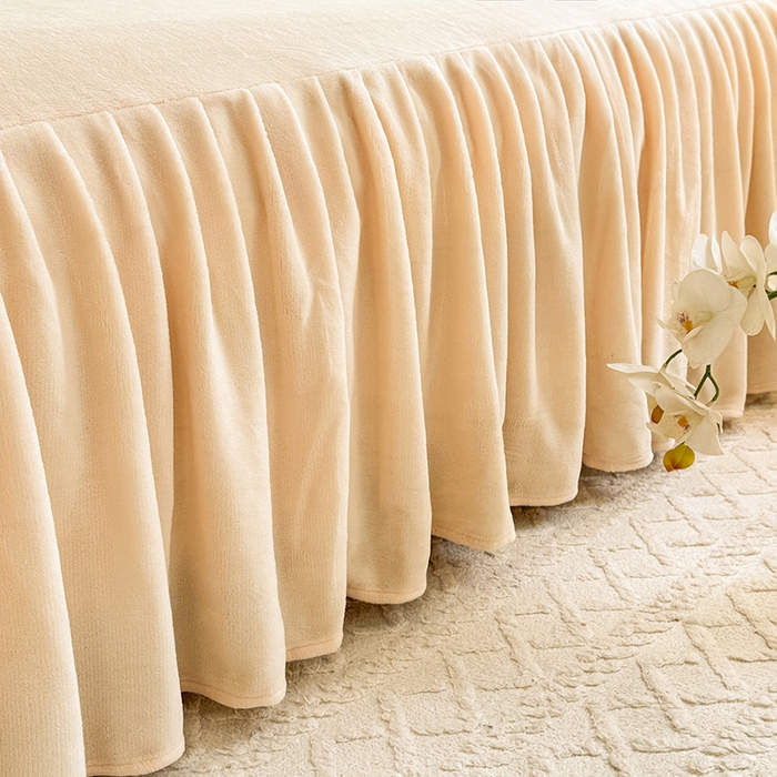 91家纺网 家纺一手货源 找家纺 莉莉安家纺 2025新款牛奶绒床裙四件套-潘多拉系列 潘多拉-白