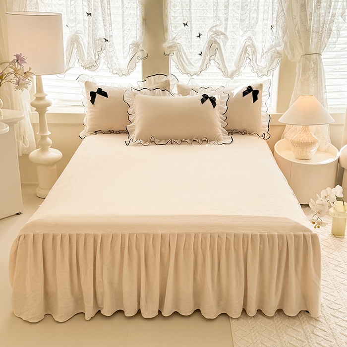 91家纺网 家纺一手货源 找家纺 莉莉安家纺 2025新款牛奶绒床裙四件套-潘多拉系列 潘多拉-白