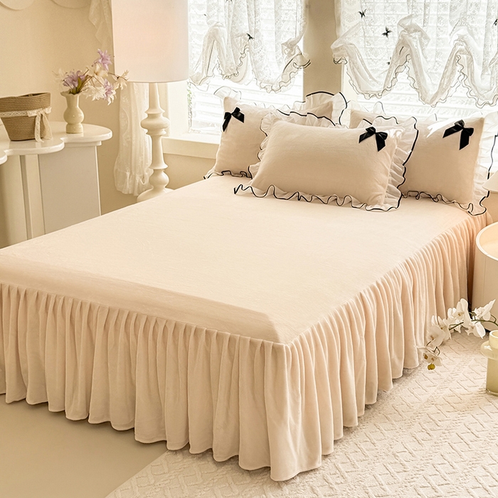 91家纺网 家纺一手货源 找家纺 莉莉安家纺 2025新款牛奶绒床裙四件套-潘多拉系列 潘多拉-白