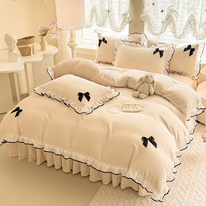 91家纺网 家纺一手货源 找家纺 莉莉安家纺 2025新款牛奶绒床裙四件套-潘多拉系列 潘多拉-白