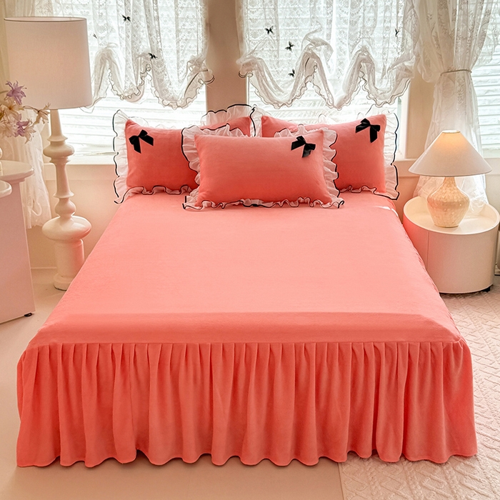 91家纺网 家纺一手货源 找家纺 莉莉安家纺 2025新款牛奶绒床裙四件套-潘多拉系列 潘多拉-粉