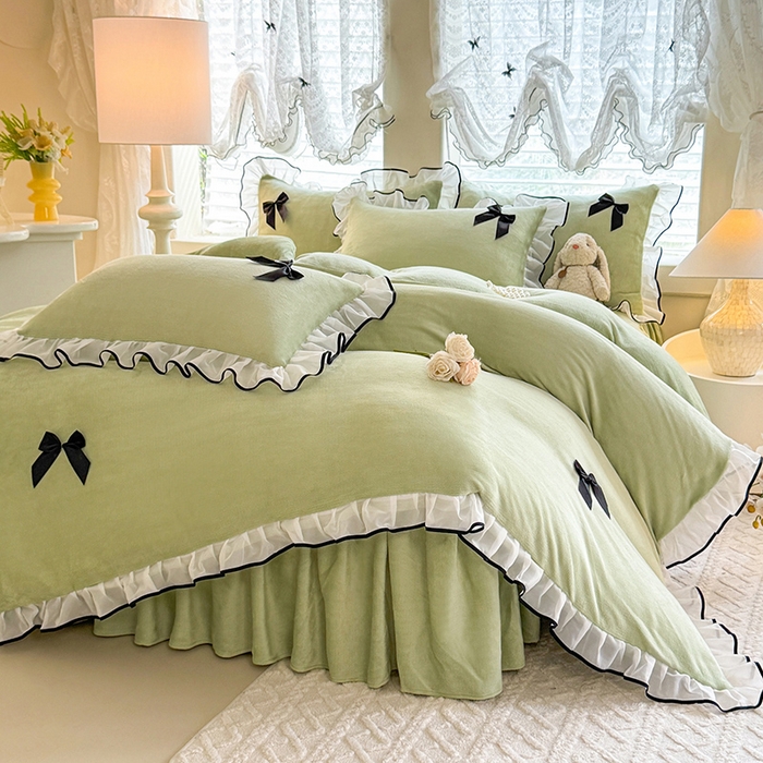 91家纺网 家纺一手货源 找家纺 莉莉安家纺 2025新款牛奶绒床裙四件套-潘多拉系列 潘多拉-绿