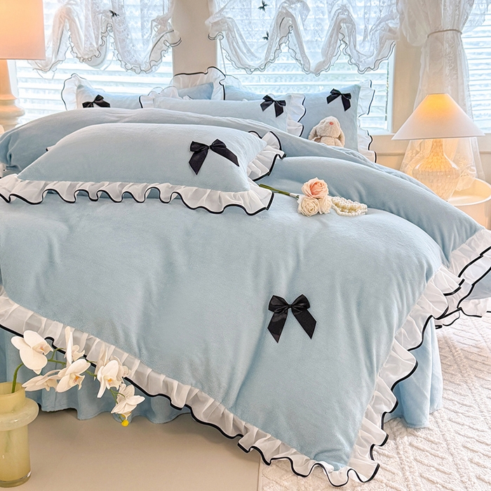 91家纺网 家纺一手货源 找家纺 莉莉安家纺 2025新款牛奶绒床裙四件套-潘多拉系列 潘多拉-浅蓝