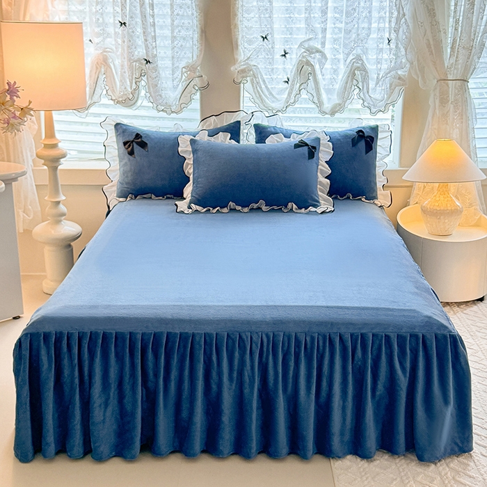 91家纺网 家纺一手货源 找家纺 莉莉安家纺 2025新款牛奶绒床裙四件套-潘多拉系列 潘多拉-深蓝