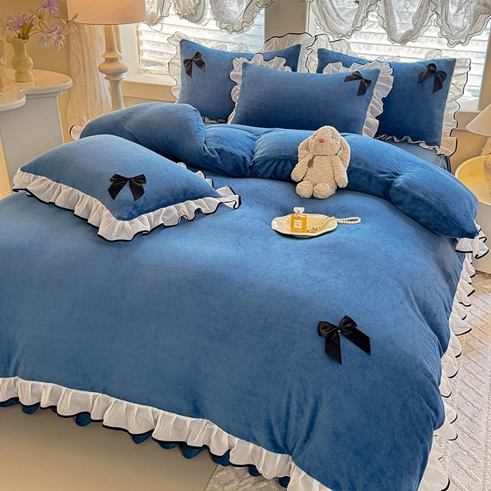 91家纺网 家纺一手货源 找家纺 莉莉安家纺 2025新款牛奶绒床裙四件套-潘多拉系列 潘多拉-深蓝
