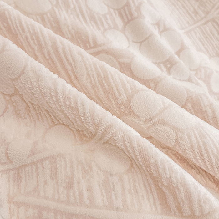 91家纺网 家纺一手货源 找家纺 倾慕家纺 2026新款舒适保暖立体浮雕绒系列单枕套 豆蔻年华粉