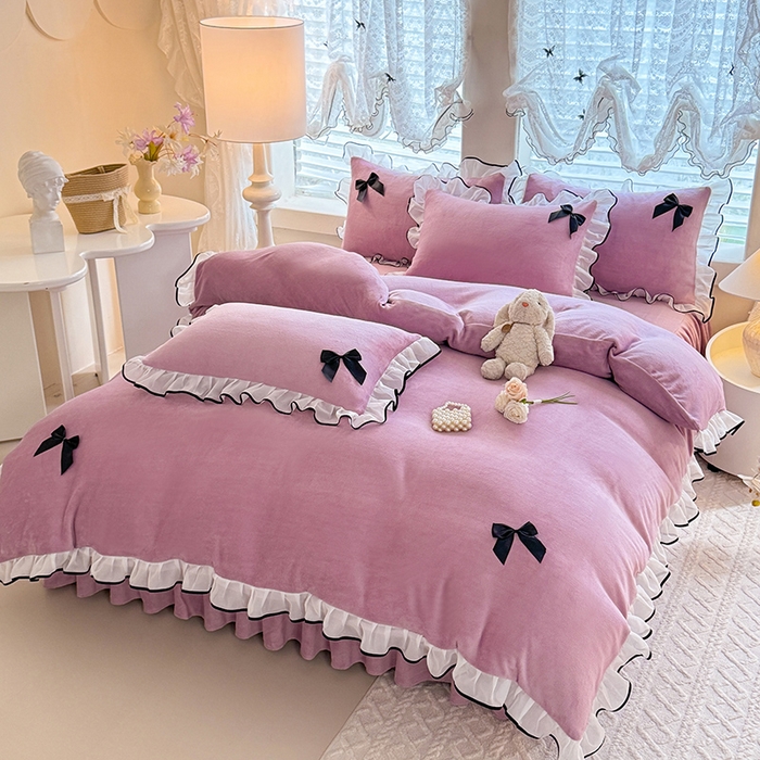 91家纺网 家纺一手货源 找家纺 莉莉安家纺 2025新款牛奶绒床裙四件套-潘多拉系列 潘多拉-紫