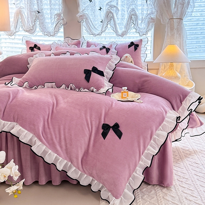 91家纺网 家纺一手货源 找家纺 莉莉安家纺 2025新款牛奶绒床裙四件套-潘多拉系列 潘多拉-紫