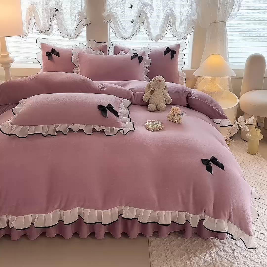 91家纺网 家纺一手货源 找家纺 莉莉安家纺 2025新款牛奶绒床裙四件套-潘多拉系列 潘多拉-紫