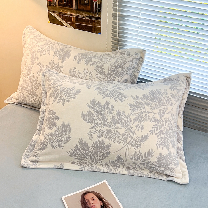 倾慕家纺 2026新款舒适保暖立体浮雕绒系列单枕套 乐枝蓝