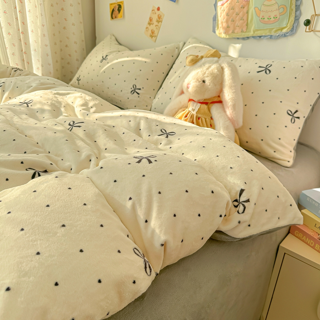 91家纺网 家纺一手货源 找家纺 （总）韩巢家纺 2025新款双面高克重牛奶绒被套单件被罩