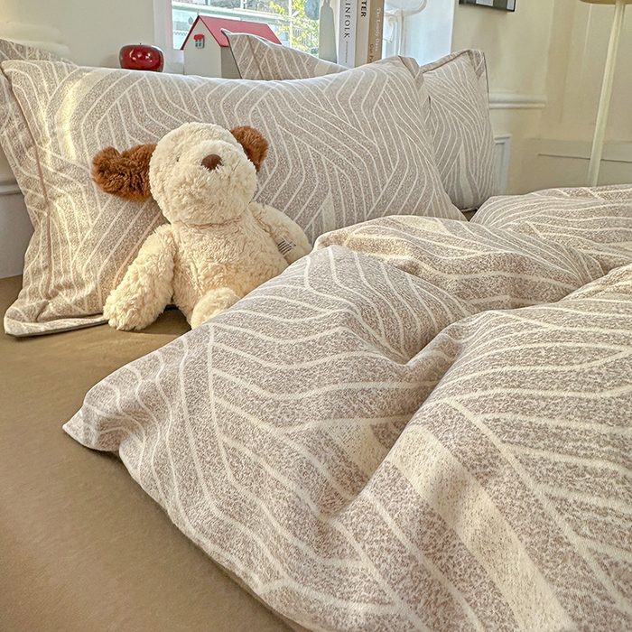 91家纺网 家纺一手货源 找家纺 优选直播新款全棉磨毛喷气印花四件套加厚纯棉三件套（一字绣工艺款）学生三件套 艾格拉