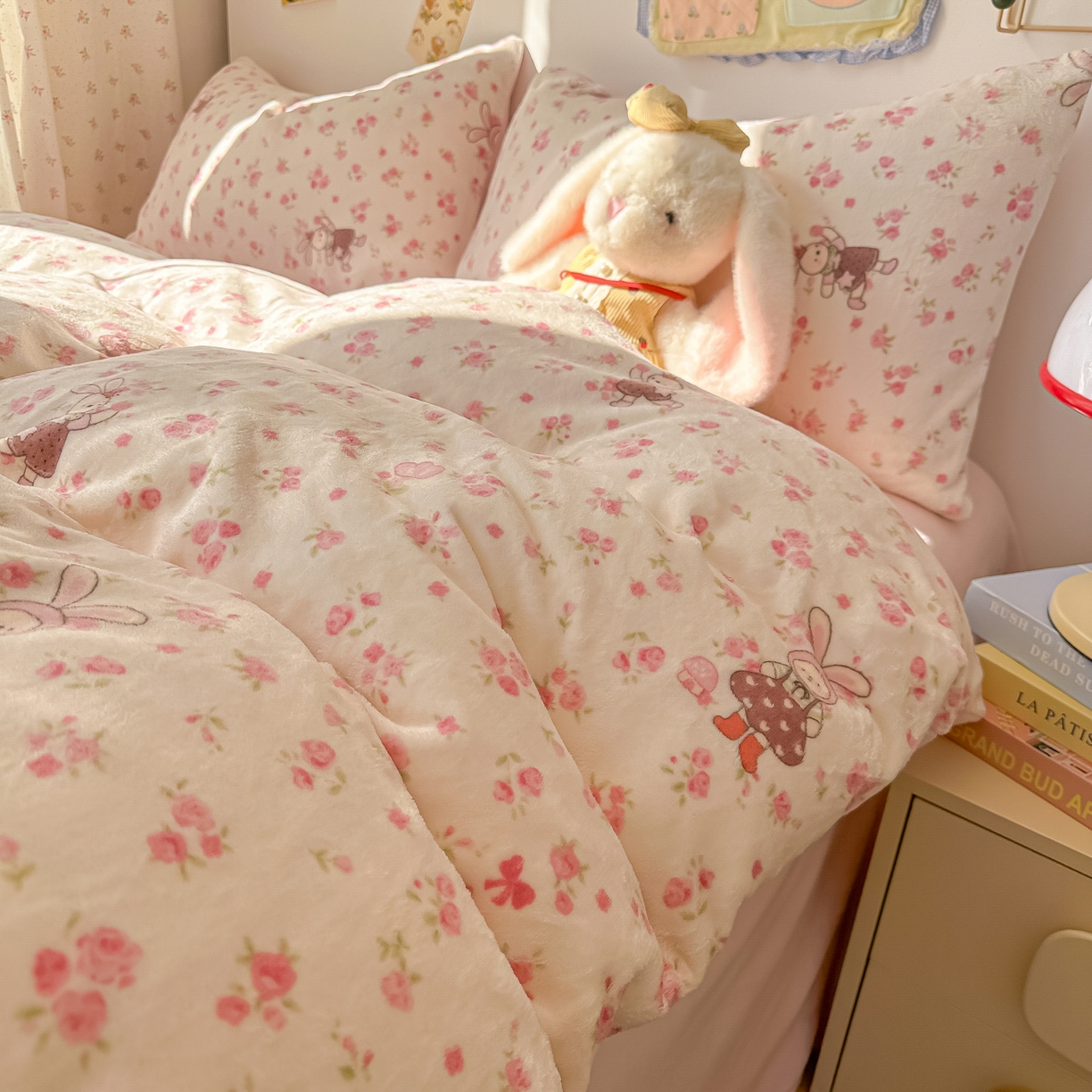 91家纺网 家纺一手货源 找家纺 （总）韩巢家纺 2025新款双面高克重牛奶绒被套单件被罩