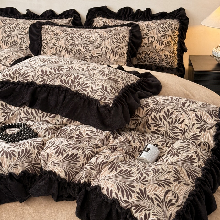 91家纺网 家纺一手货源 找家纺 米莱家纺 2025新款牛奶绒烂花法式花边四件套 华尔兹