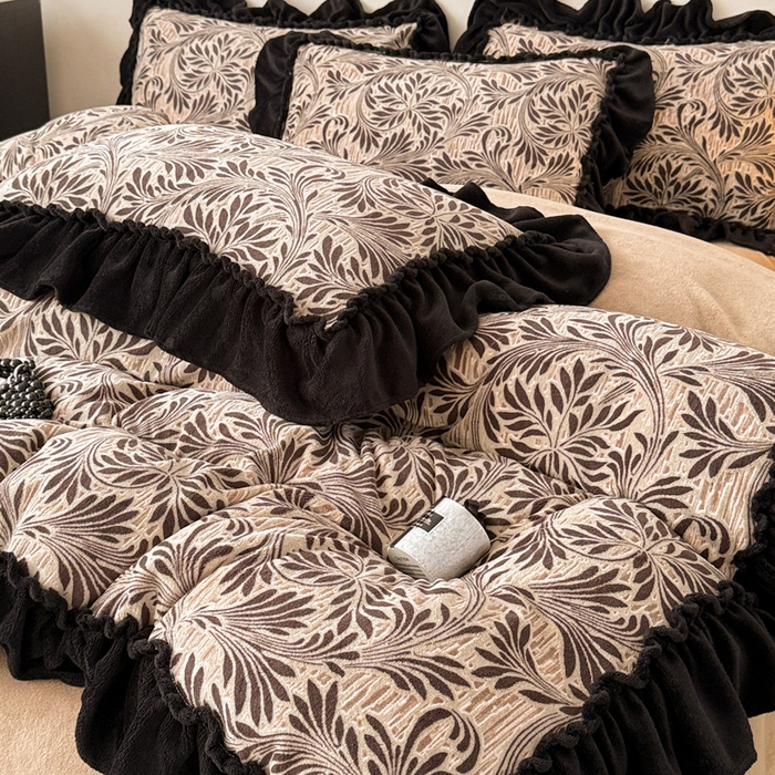 91家纺网 家纺一手货源 找家纺 米莱家纺 2025新款牛奶绒烂花法式花边四件套 华尔兹