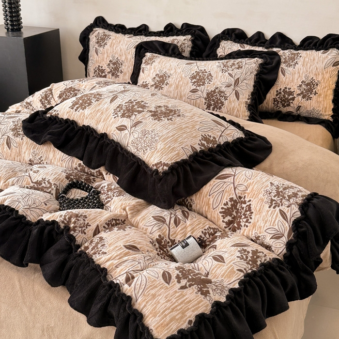 91家纺网 家纺一手货源 找家纺 米莱家纺 2025新款牛奶绒烂花法式花边四件套 曼塔