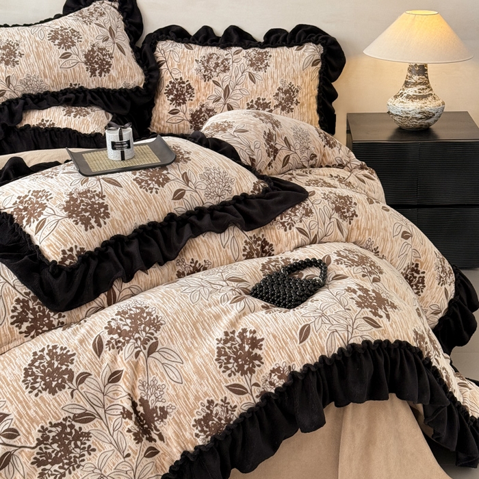 91家纺网 家纺一手货源 找家纺 米莱家纺 2025新款牛奶绒烂花法式花边四件套 曼塔