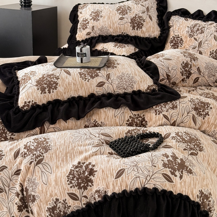 91家纺网 家纺一手货源 找家纺 米莱家纺 2025新款牛奶绒烂花法式花边四件套 曼塔