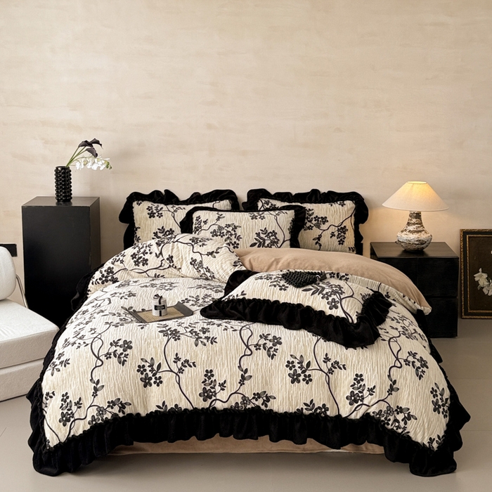 91家纺网 家纺一手货源 找家纺 米莱家纺 2025新款牛奶绒烂花法式花边四件套 米兰