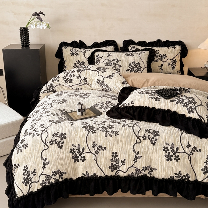 91家纺网 家纺一手货源 找家纺 米莱家纺 2025新款牛奶绒烂花法式花边四件套 米兰