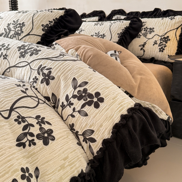 91家纺网 家纺一手货源 找家纺 米莱家纺 2025新款牛奶绒烂花法式花边四件套 米兰