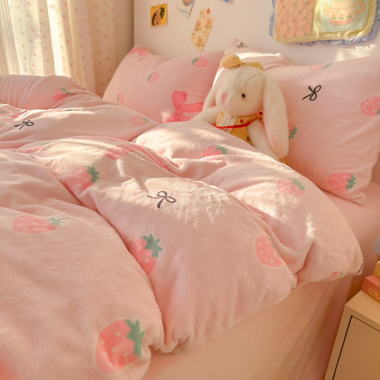 韩巢家纺 2025新款双面高克重牛奶绒被套单件被罩 草莓牛奶