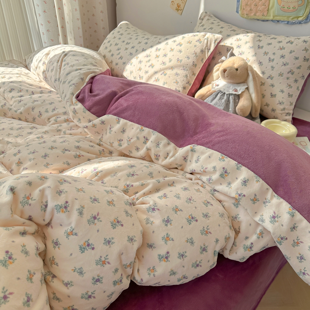 91家纺网 家纺一手货源 找家纺 韩巢家纺 2025新款双面高克重牛奶绒被套单件被罩 繁花似梦