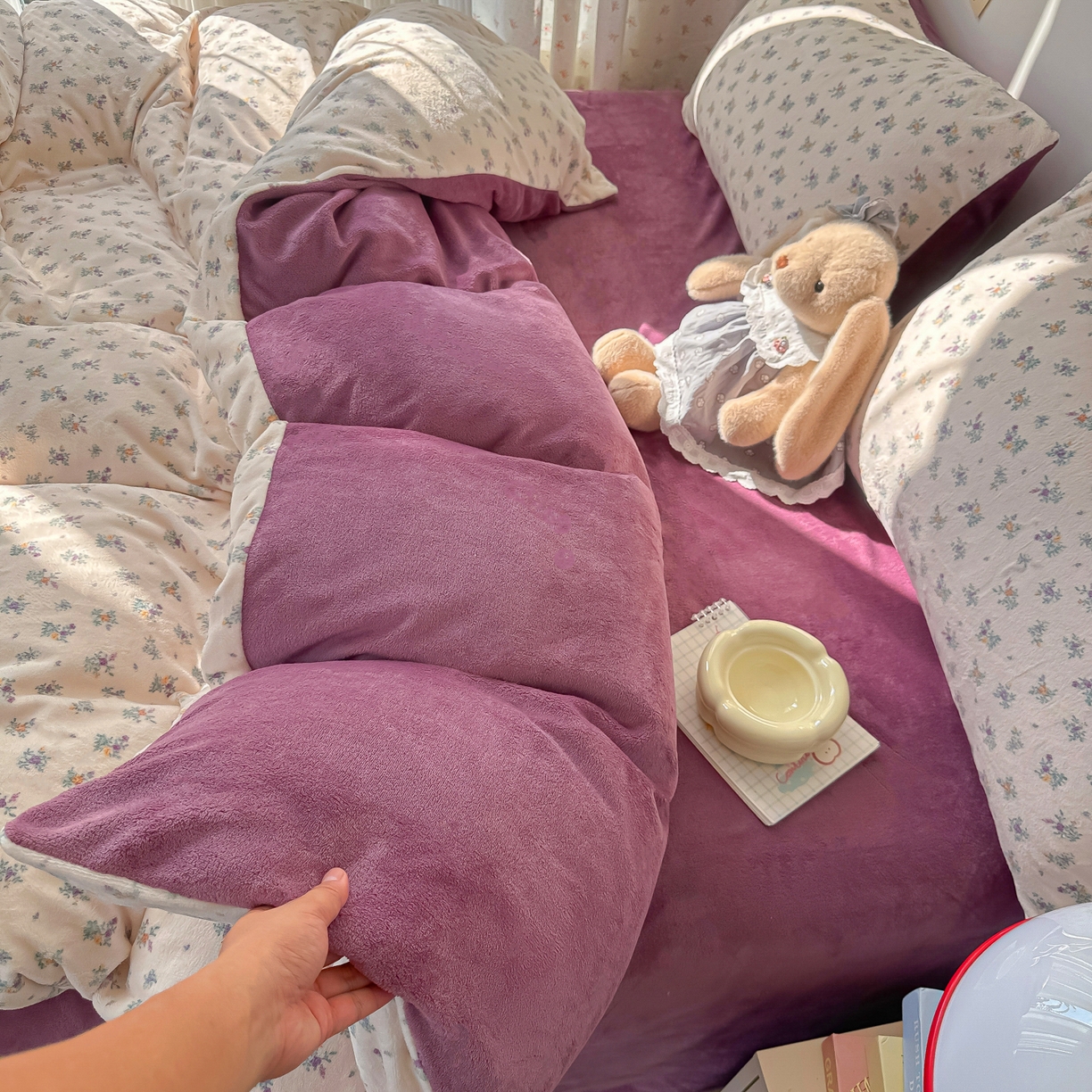 91家纺网 家纺一手货源 找家纺 韩巢家纺 2025新款双面高克重牛奶绒被套单件被罩 繁花似梦