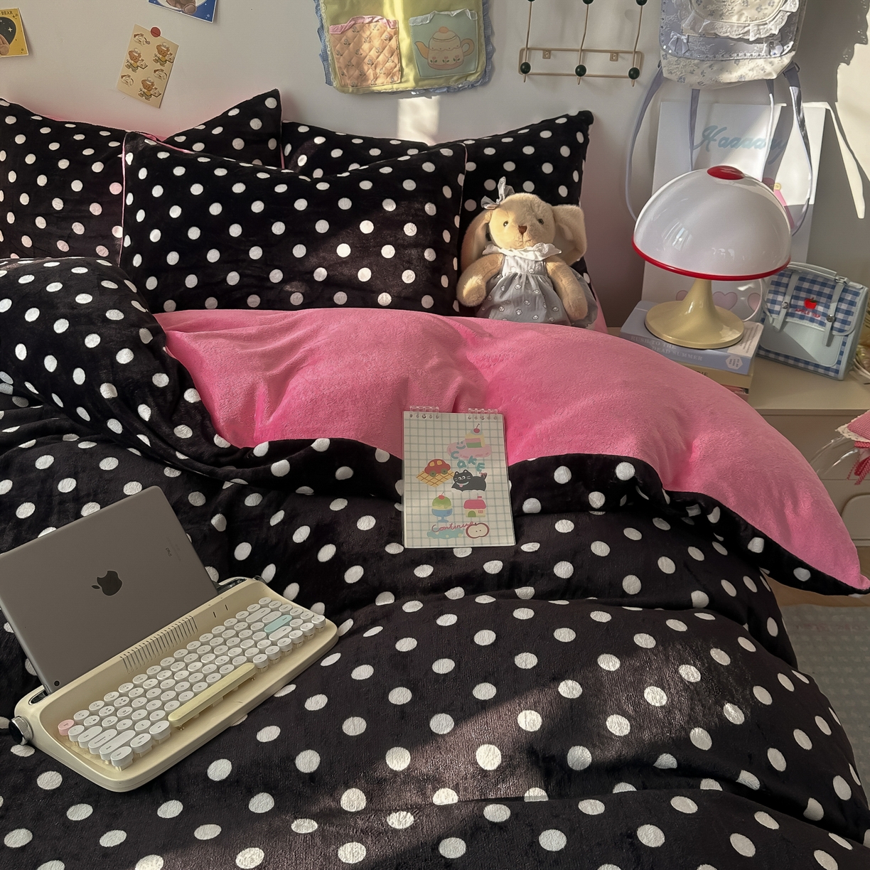 91家纺网 家纺一手货源 找家纺 韩巢家纺 2025新款双面高克重牛奶绒被套单件被罩 黑珍珠