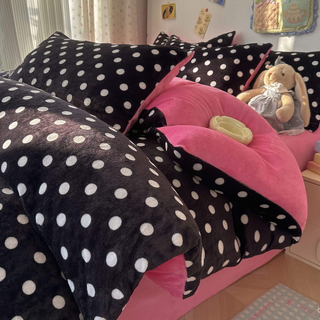 91家纺网 家纺一手货源 找家纺 韩巢家纺 2025新款双面高克重牛奶绒被套单件被罩 黑珍珠