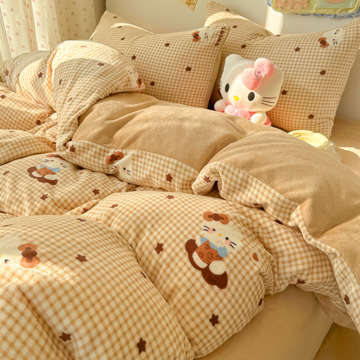 91家纺网 家纺一手货源 找家纺 韩巢家纺 2025新款双面高克重牛奶绒被套单件被罩 可可猫星