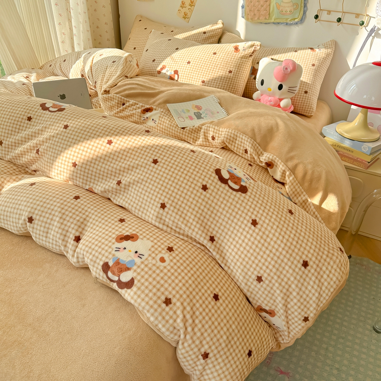 91家纺网 家纺一手货源 找家纺 韩巢家纺 2025新款双面高克重牛奶绒被套单件被罩 可可猫星