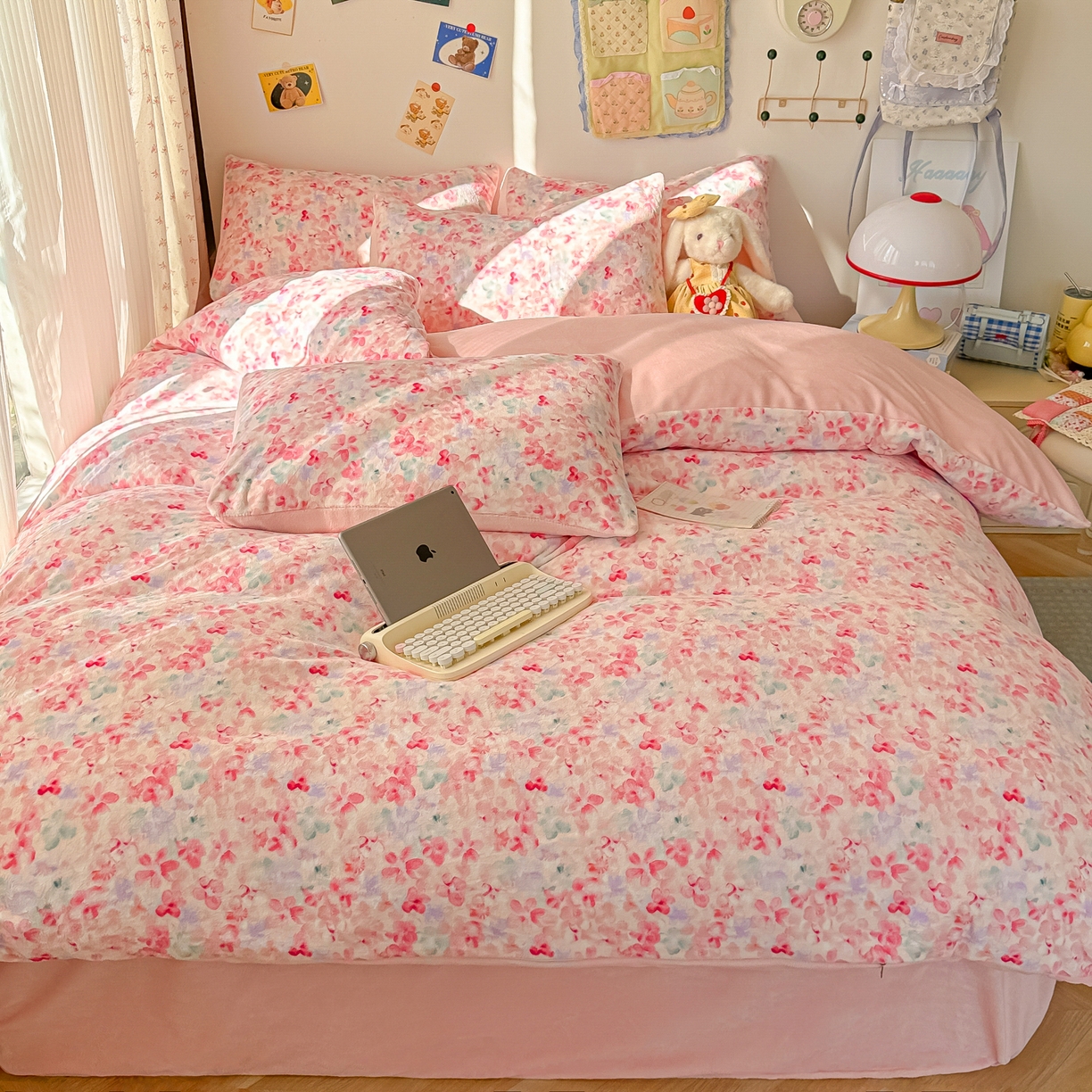 91家纺网 家纺一手货源 找家纺 韩巢家纺 2025新款双面高克重牛奶绒被套单件被罩 玫瑰粉黛