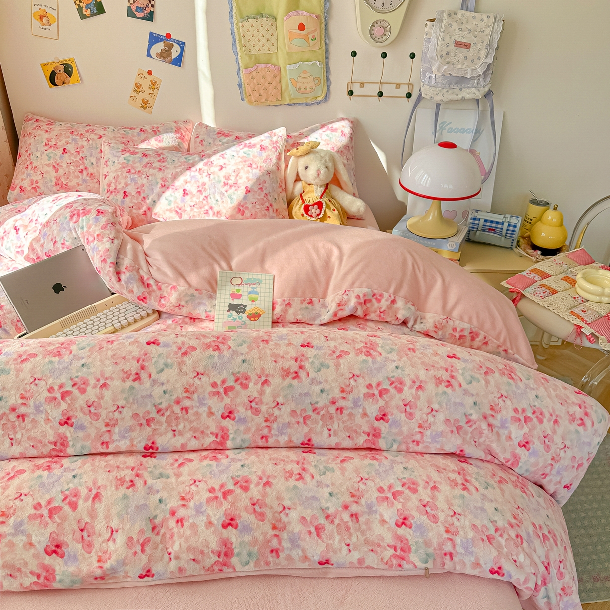 91家纺网 家纺一手货源 找家纺 韩巢家纺 2025新款双面高克重牛奶绒被套单件被罩 玫瑰粉黛