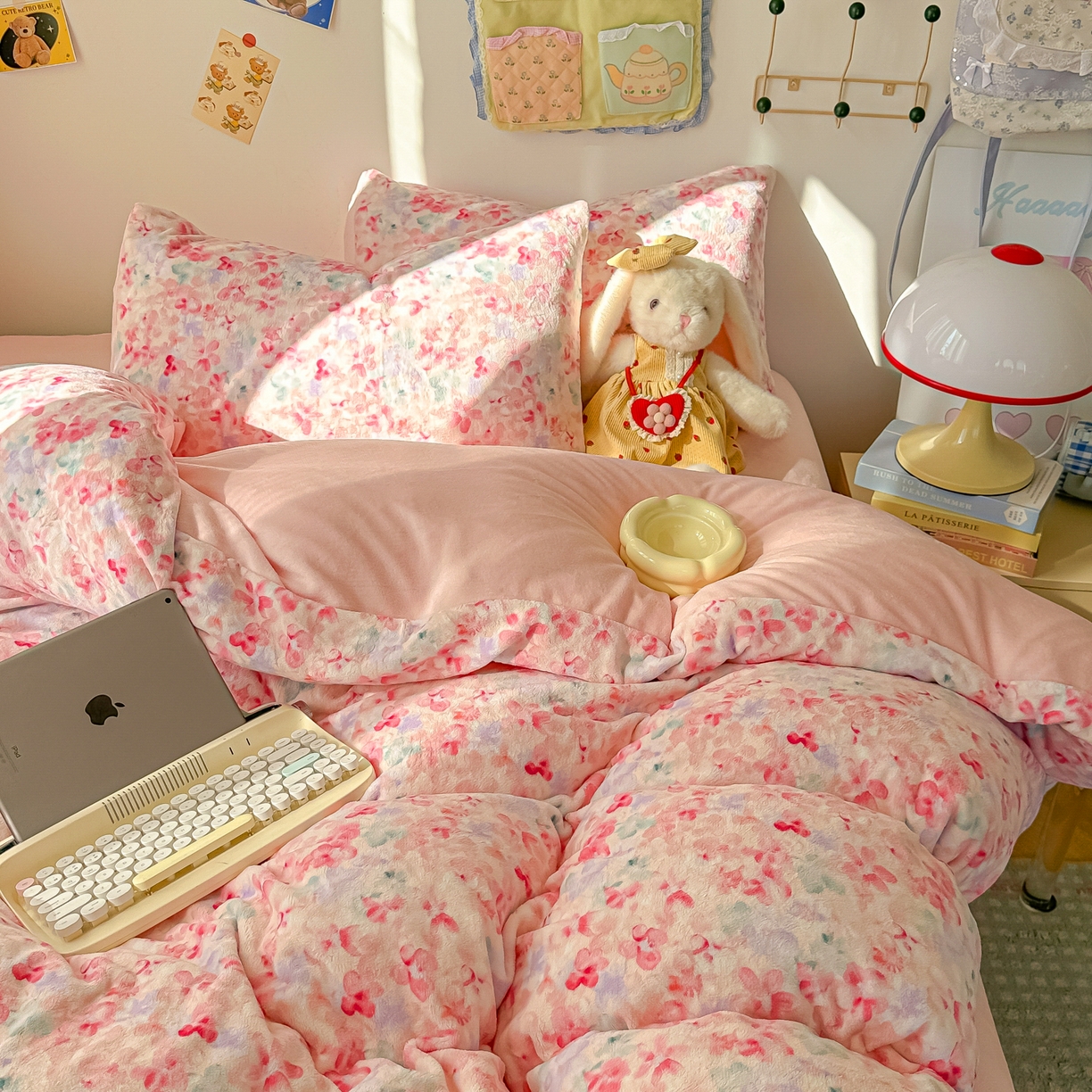 91家纺网 家纺一手货源 找家纺 韩巢家纺 2025新款双面高克重牛奶绒被套单件被罩 玫瑰粉黛