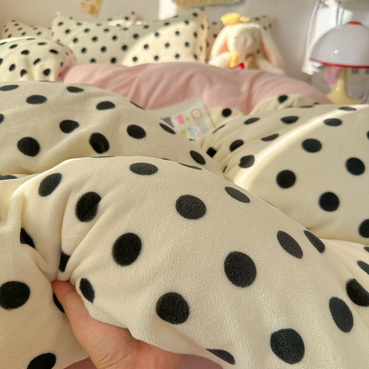 91家纺网 家纺一手货源 找家纺 韩巢家纺 2025新款双面高克重牛奶绒被套单件被罩 米珍珠