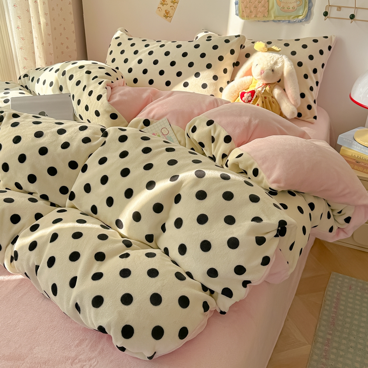 91家纺网 家纺一手货源 找家纺 韩巢家纺 2025新款双面高克重牛奶绒被套单件被罩 米珍珠