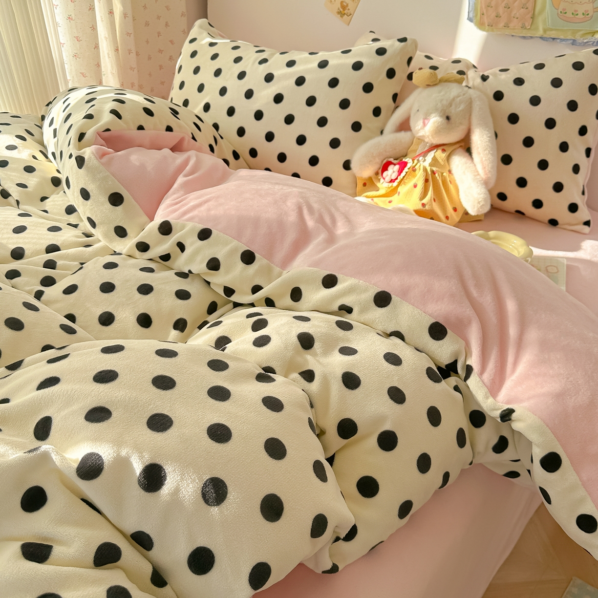 91家纺网 家纺一手货源 找家纺 韩巢家纺 2025新款双面高克重牛奶绒被套单件被罩 米珍珠